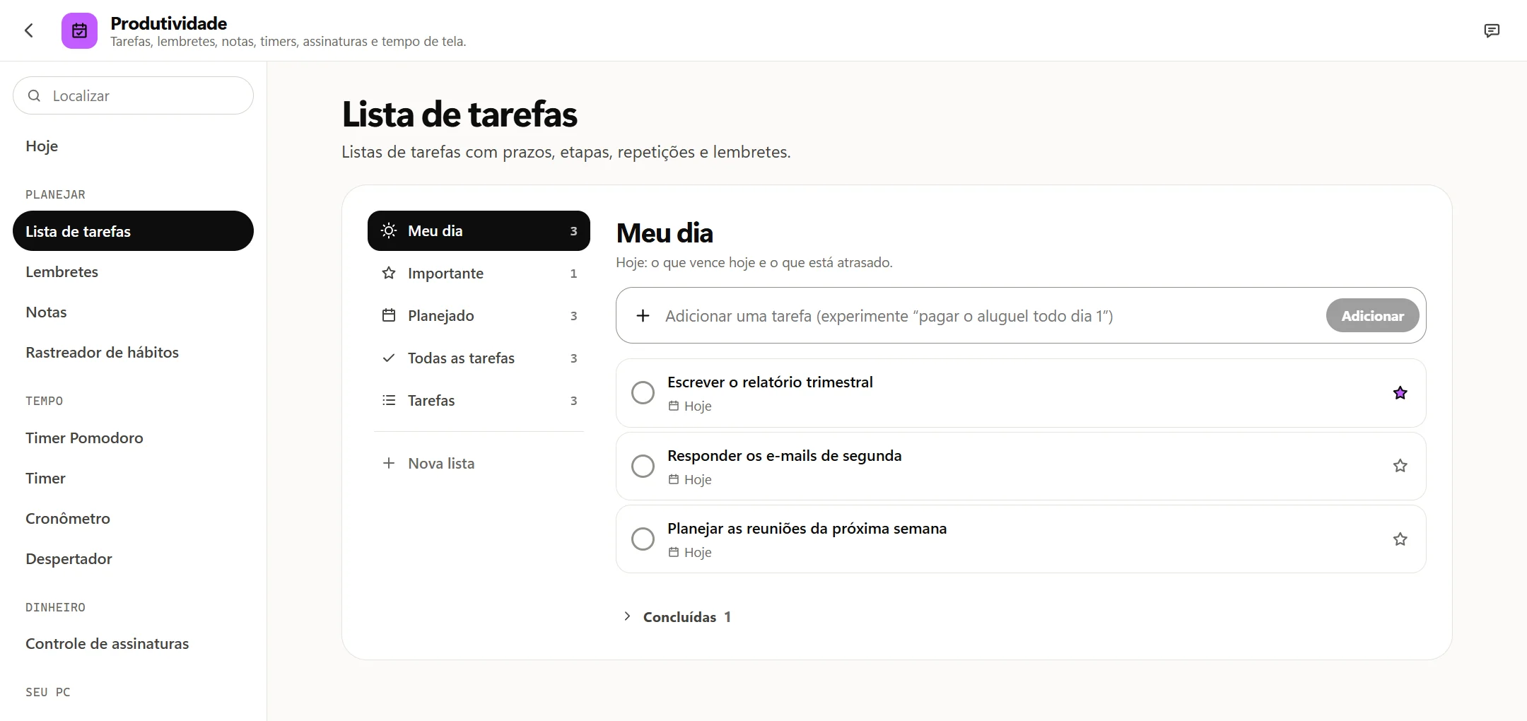 A lista de tarefas do Octoolo em Meu dia, com três tarefas para hoje e a primeira marcada com estrela: Escrever o relatório trimestral. As outras são Responder os e-mails de segunda e Planejar as reuniões da próxima semana, e Ler o briefing de design aparece como concluída.